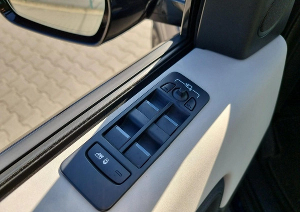 Land Rover Discovery Sport cena 141500 przebieg: 83011, rok produkcji 2020 z Mikstat małe 379